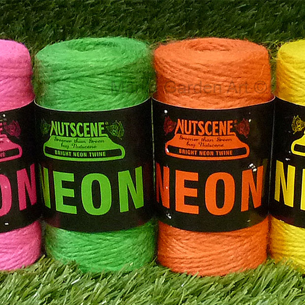 オンラインショップ マークスガーデンアート Nutscene ナッツシーン 麻ひも 1m 2本撚り ネオンカラー オンラインショップ マークスガーデンアート Nutscene ナッツシーン 麻ひも 1m 2本撚り ネオンカラー